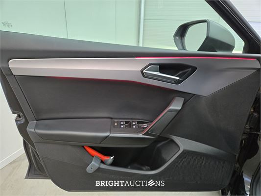 SEAT Leon FR Sportstourer Business Intense 1.0 TSI 110pk 2023 (Origineel-NL), T-485-XV