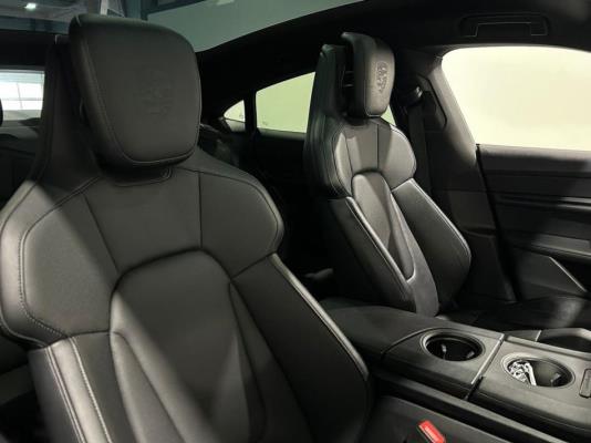 Porsche Taycan Performance Plus 93 kWh 81pk 2023, S-120-GD