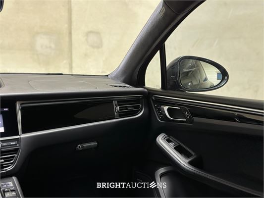 Porsche Macan Turbo 2.9 V6 441pk 2020, J-177-TT