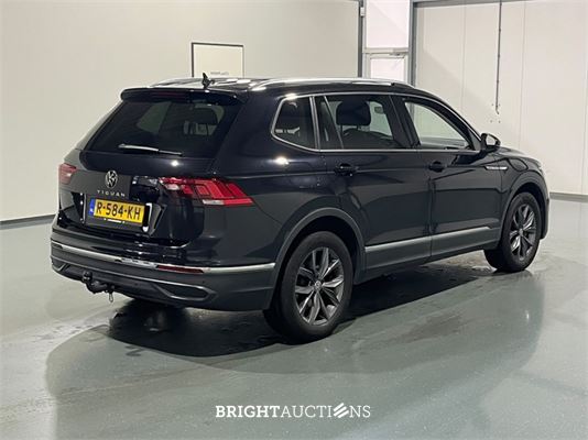 Volkswagen Tiguan Allspace Life Business 1.5 TSI 150pk 2022 (Origineel-NL), R-584-KH