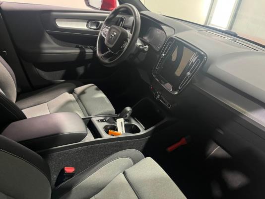 Volvo XC40 T5 Recharge Business Pro 1.5 261pk 2021 (Origineel-NL), L-561-DD