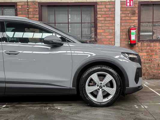 Audi Q4 e-tron 35 Launch edition 55 kWh 170pk 2021 (Origineel-NL+1e eigenaar), N-924-PK