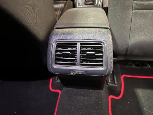 Volkswagen Golf GTI Performance (VII / MK7 / Golf 7) 396pk 2014 