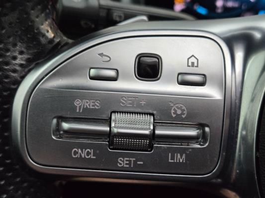 Mercedes-Benz A220 Premium Plus 190pk 2019 A-klasse, T-732-JB