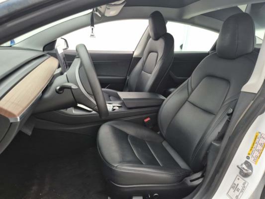 Tesla Model 3 Stnd.rwd PLUS 60 kWh 238pk 2021 (Origineel-NL), L-538-BK