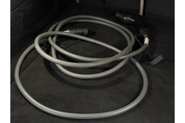 BMW iX 40 Executive xDrive 77 kWh 326pk 2024 (Origineel-NL), GBL-15-V