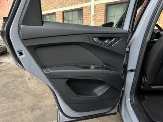 Audi Q4 e-tron 35 Launch edition 55 kWh 170pk 2021 (Origineel-NL+1e eigenaar), N-924-PK