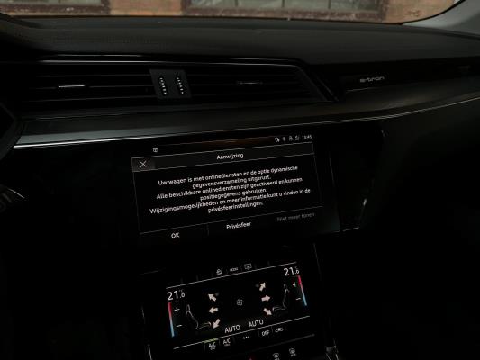 Audi e-tron 55 quattro Business edition 95 kWh 408pk 2020 (Origineel-NL+1e eigenaar), K-611-KJ