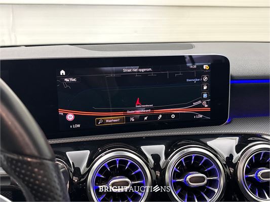 Mercedes-Benz A200 Business Solution AMG 163pk 2018 A-klasse, S-015-VH