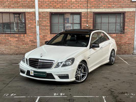 Mercedes-Benz E63 AMG 6.3 V8 -CARBON- 525pk 2010 (Origineel-NL), 47-LKB-6