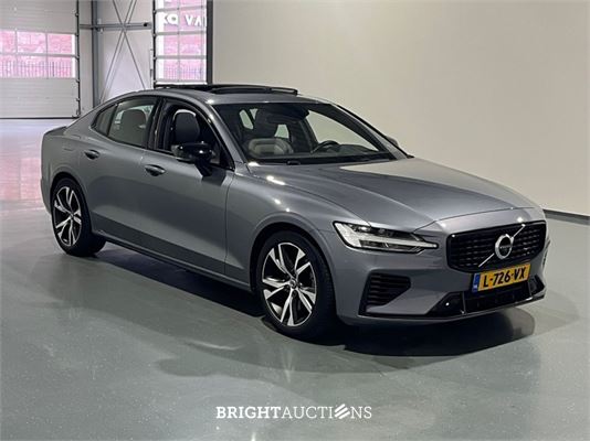 Volvo S60 Recharge T8 R-Design 2.0 AWD 392pk 2021 (Origineel-NL), L-726-VX