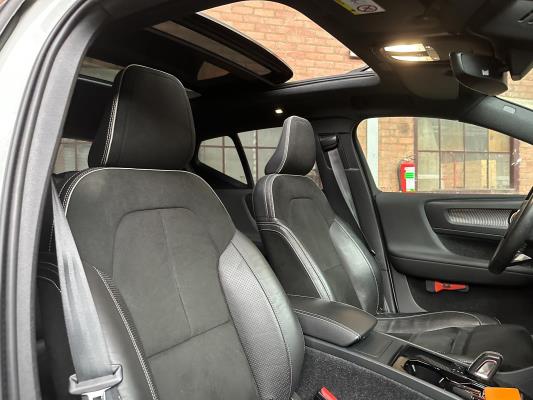 Volvo XC40 Recharge P8 AWD R-Design 408pk 2020 (Origineel-NL+1e eigenaar), K-341-FK