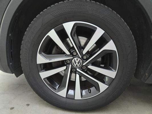Volkswagen Tiguan Highline 2.0 TDI 150pk 2020, X-013-XH