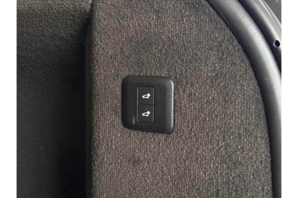 Land Rover Range Rover Sport P400e HSE 443pk 2021 (Origineel-NL), K-363-VB