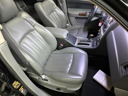 Chrysler 300C HEMI 5.7 V8 340PK 2005 