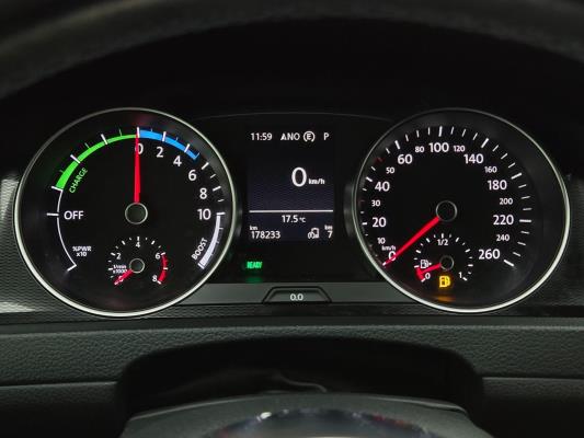 Volkswagen Golf GTE 1.4 TSI 150pk 2014 (Origineel-NL), 2-XVG-58