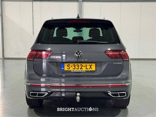 Volkswagen Tiguan eHybrid R-Line Business 1.4 TSI 265pk 2023 (Origineel-NL), S-332-LX
