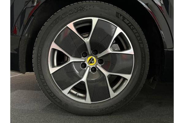 Lotus Eletre EDS 450 4WD 112 kWh 612pk 2023 (Origineel-NL), X-319-JJ