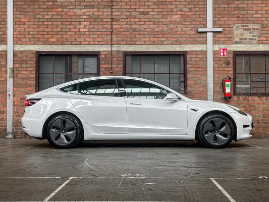 Tesla Model 3 Standard RWD Plus 60 kWh 238pk 2020 (Origineel-NL + 1e eigenaar, K-953-BT