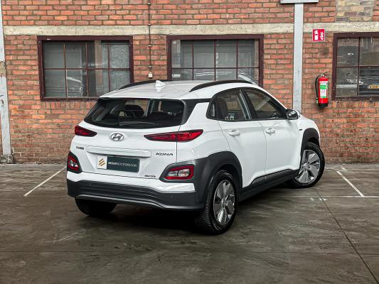 Hyundai Kona EV Comfort 64 kWh 204pk 2020 (Origineel-NL+1e eigenaar), J-474-XX