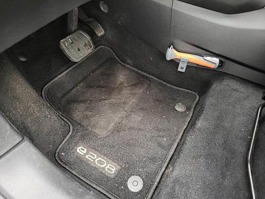 Peugeot 208 EV Active Pack 50 kWh 136pk 2023 (Origineel-NL), S-093-NT