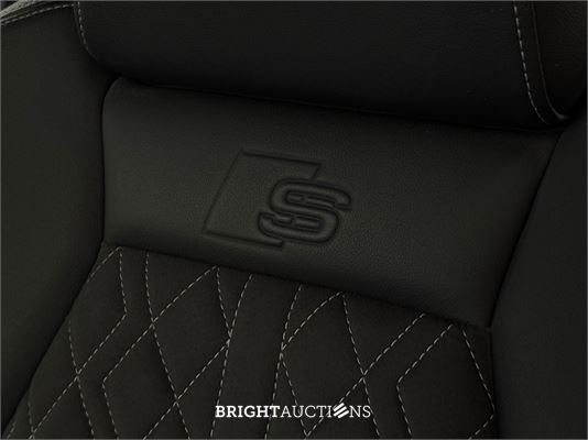 Audi Q4 50 Launch edition S Competition Quattro 77 kWh 2021 (Origineel-NL), N-031-PL