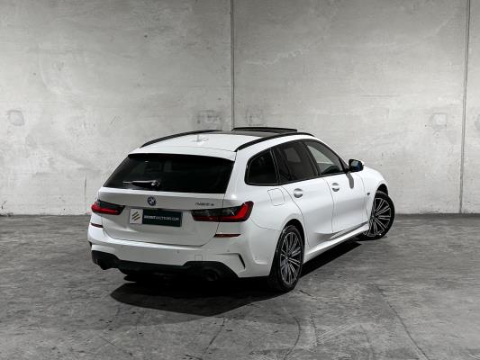 BMW 320e Touring Business Edition Plus M-Sport 204pk 2022 (Origineel-NL + 1e Eigenaar) 3-Serie G21, P-991-JH