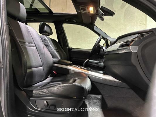 BMW X5 xDrive48i 4.8 V8 E70 355pk 2007, P-834-RB Youngtimer