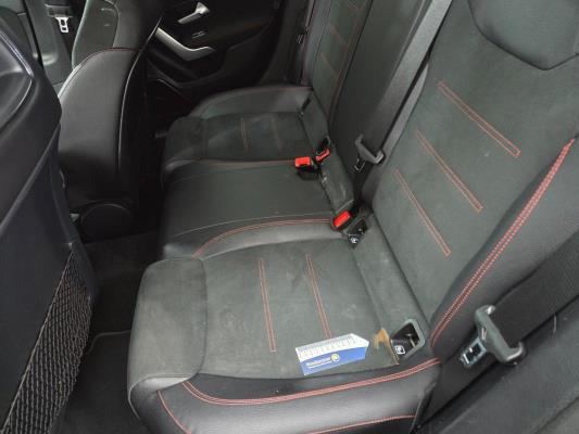 Mercedes-Benz A 180 Business Solution AMG 136pk 2019 A-klasse, Z-776-DL