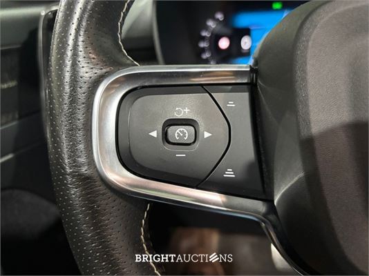 Volvo XC40 Recharge P8 R-Design AWD 408pk 2021 (Origineel-NL), L-840-FT