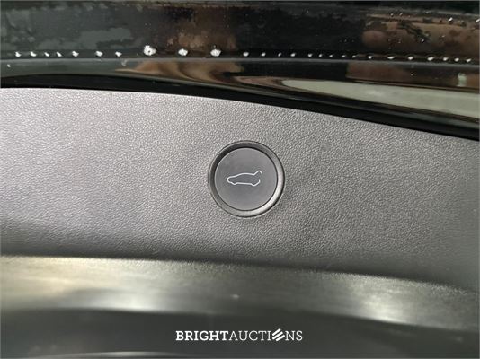 Tesla Model 3 Standard RWD Plus 60 kWh 238pk 2021 (Origineel-NL), L-975-NB