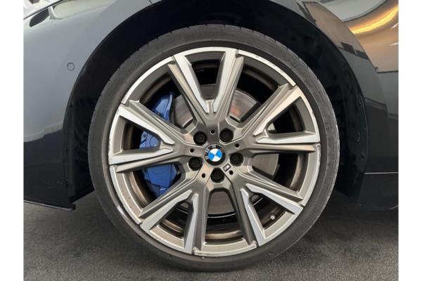 BMW M135 i Business Edition xDrive 306pk 2021 (Origineel-NL) 1-Serie, N-977-HZ