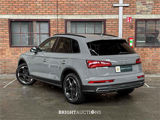 Audi Q5 2.0 TFSI Quattro Sport S Line Black Edition 252pk 2018 (Origineel-NL + 1e Eigenaar), TT-931-B