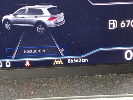 Volkswagen Tiguan Highl. Bus R 1.5 TSI 150pk 2020 (Origineel-NL), J-885-HF