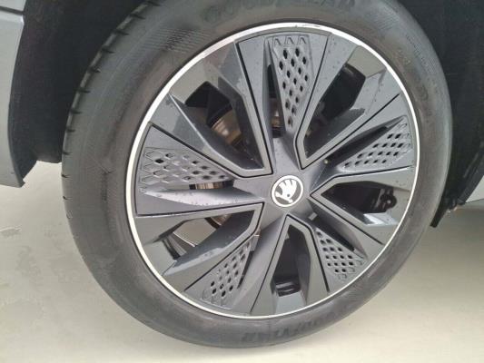 Skoda Karoq Sportline Business 1.5 TSI 150pk 2023 (Origineel-NL), T-830-SV