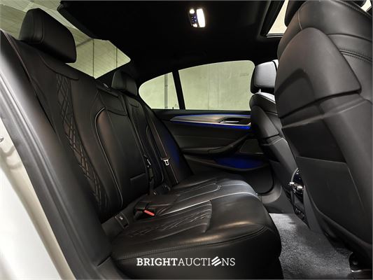 BMW M550i xDrive High Executive 462pk 2018 5-serie, KKP-44-R