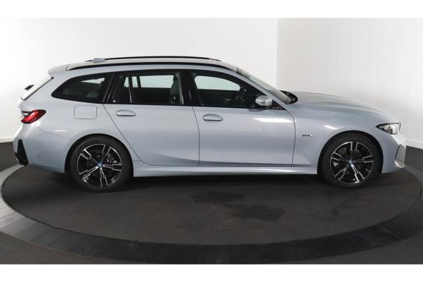 BMW 320e Touring M-Sport 272pk 2023 (Origineel-NL) 3-Serie, S-176-KP