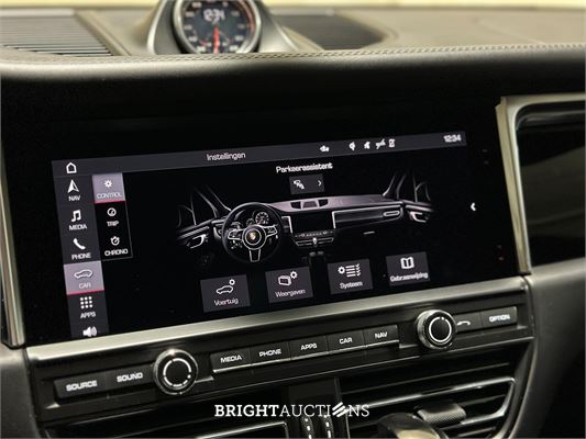 Porsche Macan Turbo 2.9 V6 441pk 2020, J-177-TT