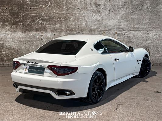Maserati Granturismo S 4.7 V8 440pk MC Shift 440pk 2009