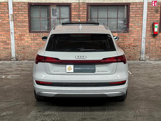 Audi e-tron 55 quattro Business edition Plus 95 kWh 408pk 2020 (Origineel-NL+1e eigenaar), K-706-KJ