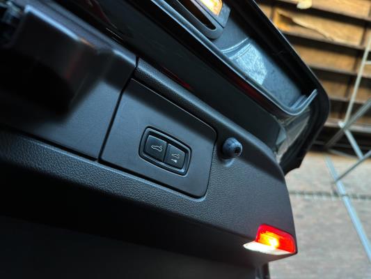 Porsche Panamera Turbo 4.8 V8 500pk 2009 Sport-Chrono, N-110-LT