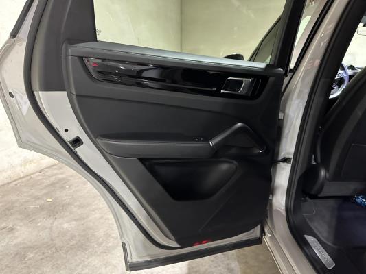 Porsche Cayenne Coupé 3.0 V6 E-Hybrid 462pk 2019 (Origineel-NL), G-145-HL