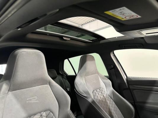 Volkswagen Golf 1.5 TSI R-Line 131pk 2021 (Origineel-NL), K-490-JS