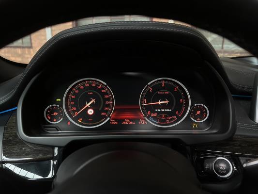 BMW X6 M50d 3.0 M-Sport 381pk 2015 F16 (Origineel-NL), 4-ZTN-33