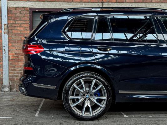 BMW X7 M50d High Executive M-Sport 400pk 2019, NL-Kenteken