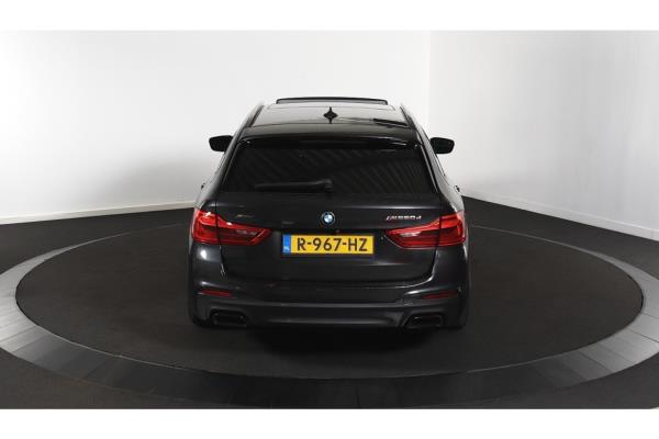 BMW M550d xDrive 5 Serie High Executive 399pk 2019 5-Serie, R-967-HZ