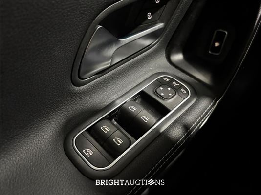 Mercedes-Benz A200 Limousine Business Solution Luxury 163pk 2020 (Origineel-NL) A-klasse, J-882-SR