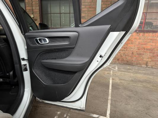 Volvo XC40 Recharge P8 AWD R-Design 408pk 2020 (Origineel-NL+1e eigenaar), K-341-FK