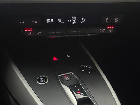 Audi Q4 e-tron 35 Edition 55 kWh 170pk 2022 (Origineel-NL), R-847-TD