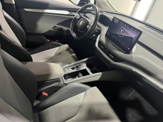 Škoda Enyaq 204pk 2022 (Origineel-NL), P-876-JX